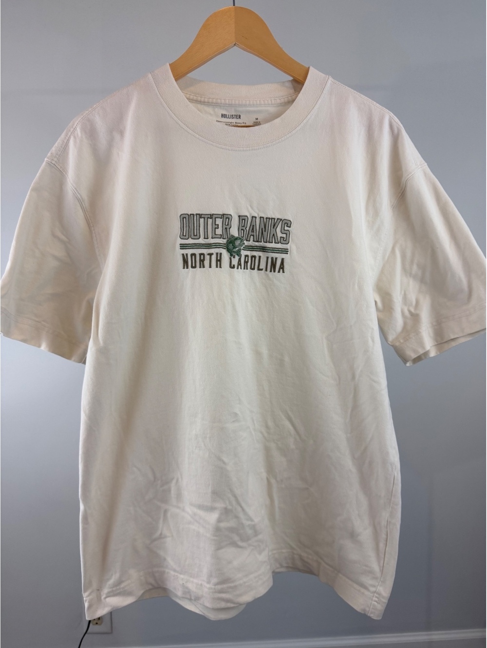 Hollister Heavyweight Boxy Fit Men’s Medium Outer Banks North Carolina T Shirt